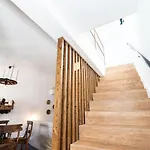 Casa Estabulo- Cozy Rustic Loft Touro 펜션 *