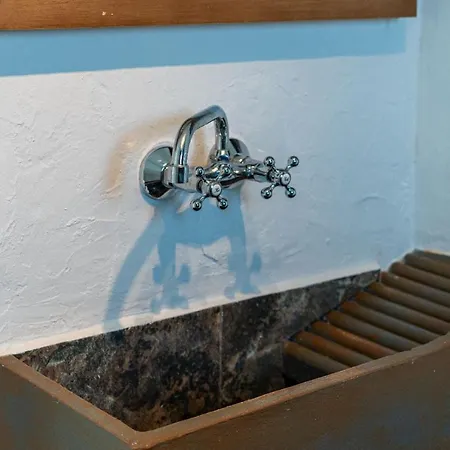 Casa Estabulo- Cozy Rustic Loft Touro 펜션