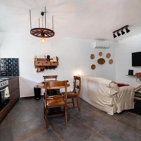 펜션 Casa Estabulo- Cozy Rustic Loft Touro