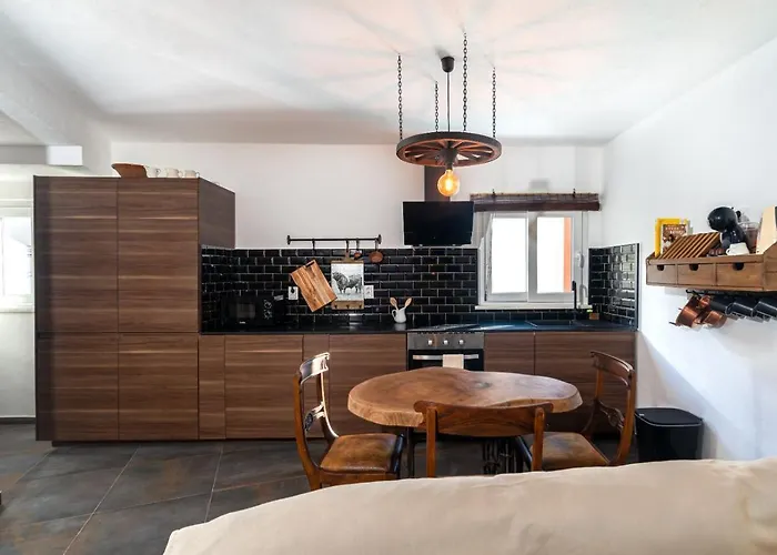 Casa Estabulo- Cozy Rustic Loft Touro *