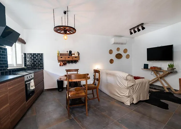 Hébergement de vacances Casa Estabulo- Cozy Rustic Loft Touro