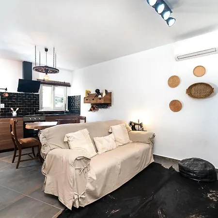 Casa Estábulo- Cozy Rustic Loft Touro Casa de Férias
